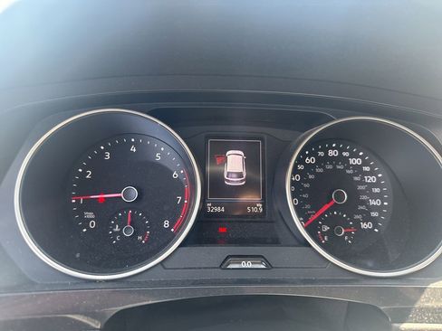 Used 2021 Volkswagen Tiguan S FWD image 1