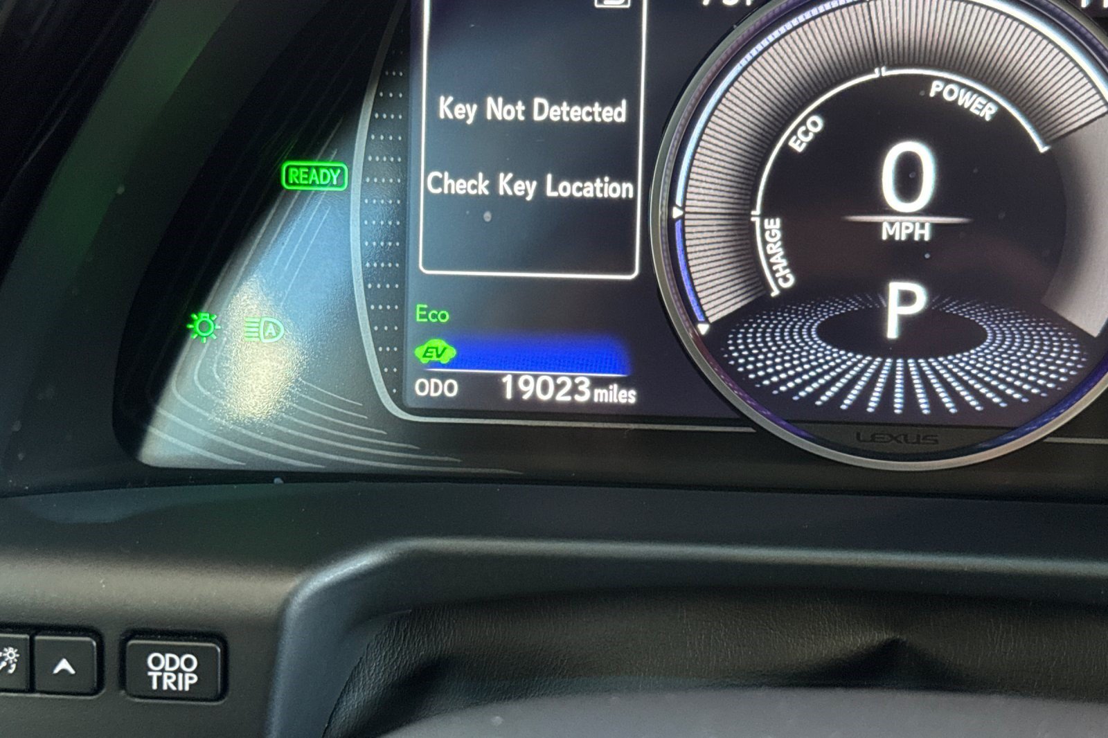 Certified 2024 Lexus ES 300h w/ Premium Package FWD image 34