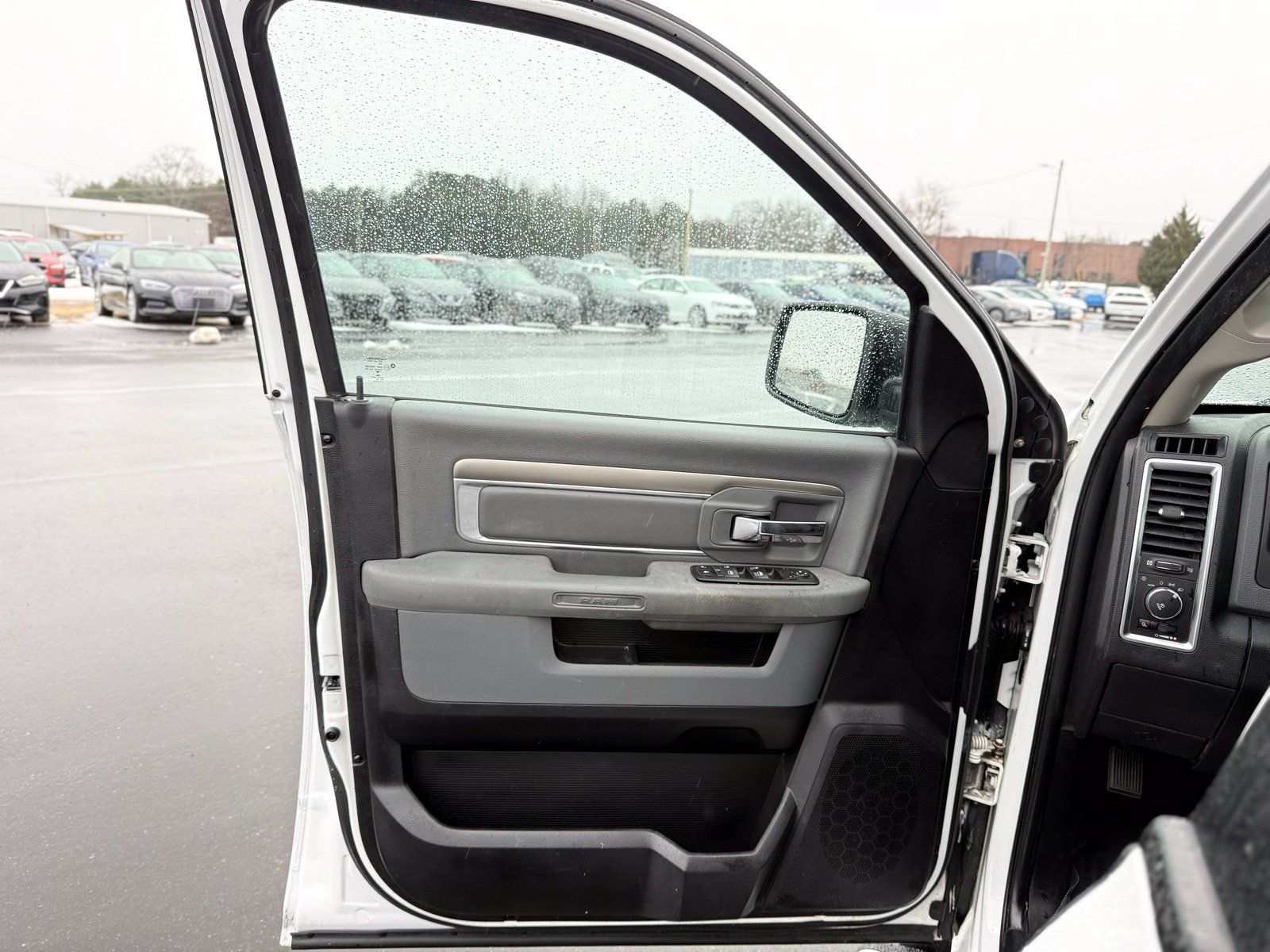 Used 2016 RAM 1500 Big Horn AWD/4WD image 16