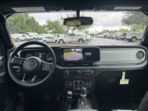 New 2025 Jeep Gladiator Sport image 52