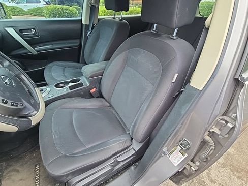 Used 2015 Nissan Rogue S w/ Convenience Package FWD image 9
