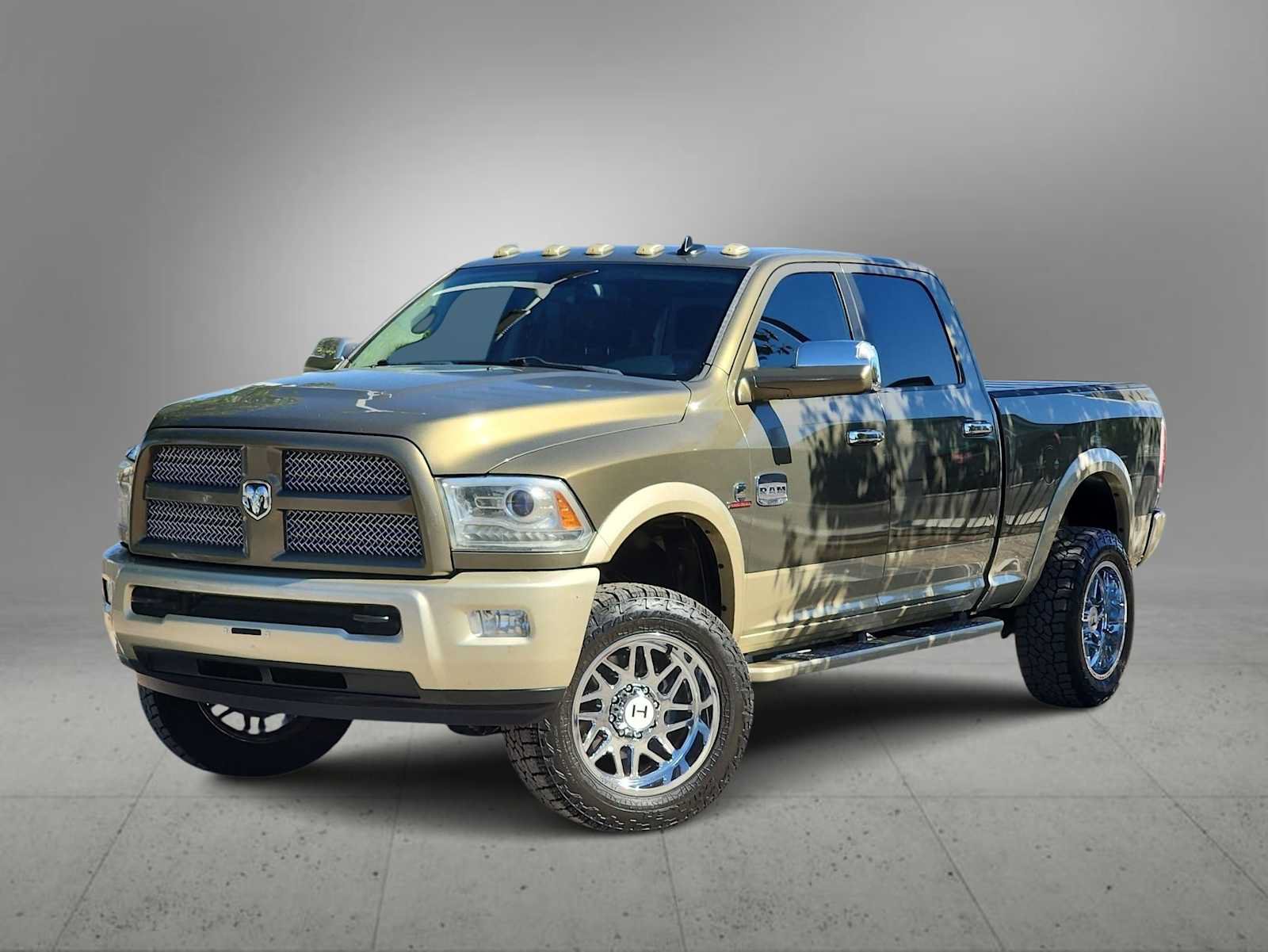 Used 2015 RAM 2500 Longhorn w/ Convenience Group AWD/4WD image 1