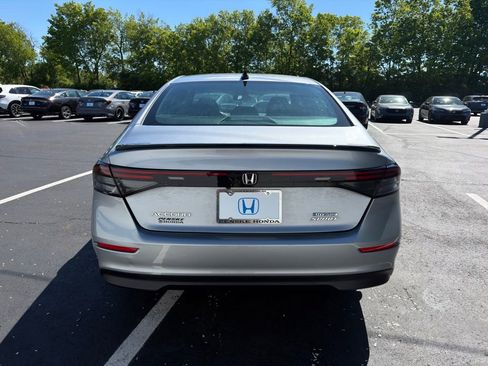 Used 2023 Honda Accord Sport image 4