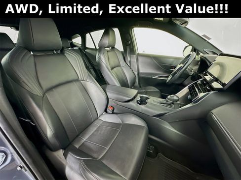 Used 2021 Toyota Venza Limited image 30