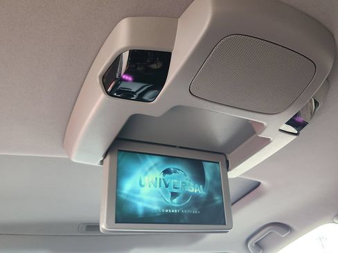 Used 2019 Honda Pilot Touring image 19