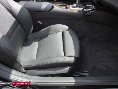 Used 2011 BMW Z4 sDrive35i image 25