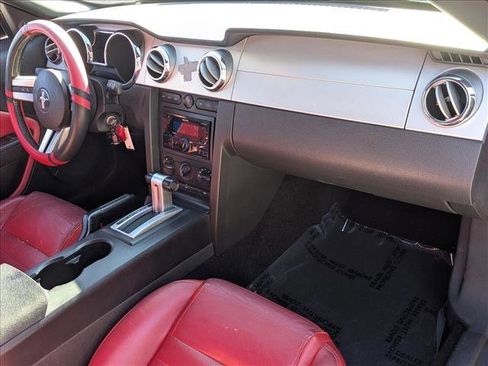Used 2005 Ford Mustang GT image 18