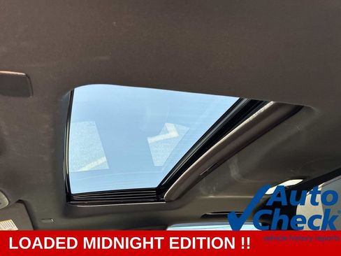 Used 2025 Chevrolet Colorado Z71 w/ Midnight Edition AWD/4WD image 25