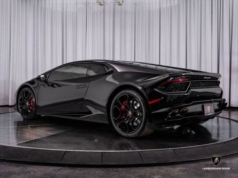 Used 2019 Lamborghini Huracan LP 580-2 RWD image 9