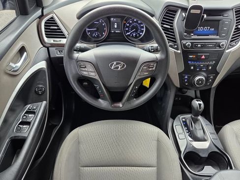 Used 2018 Hyundai Santa Fe Sport FWD image 13