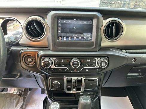 Used 2020 Jeep Gladiator Sport w/ Quick Order Package 24S AWD/4WD image 14