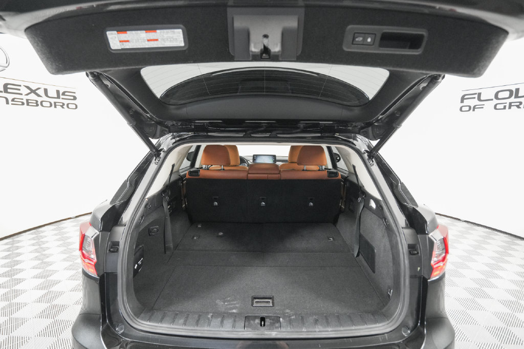 Certified 2021 Lexus RX 350L Premium w/ Premium Package AWD/4WD image 22