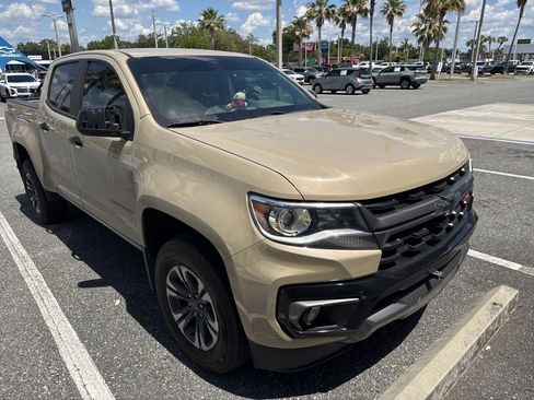Used 2021 Chevrolet Colorado Z71 AWD/4WD image 3