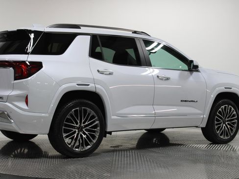 New 2026 GMC Terrain Denali w/ LPO, Black Badging Package image 14