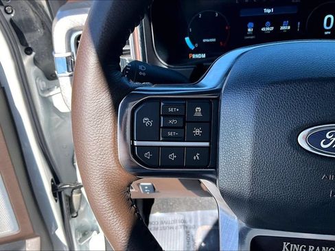 Used 2024 Ford F350 King Ranch AWD/4WD image 19