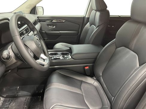 New 2025 Honda Pilot Touring image 13