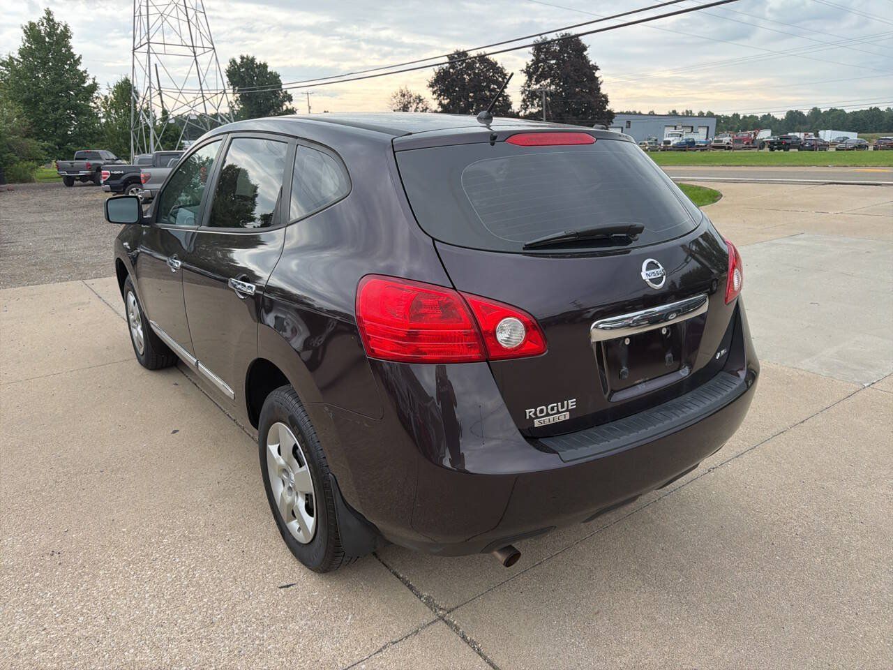 Used 2015 Nissan Rogue S AWD/4WD image 5