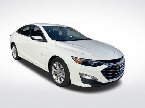 Used 2024 Chevrolet Malibu LT image 17