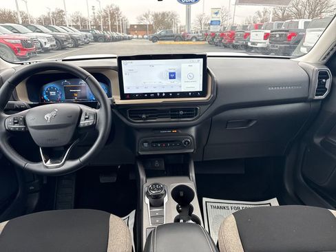 Used 2025 Ford Bronco Sport Big Bend w/ Convenience Package image 16