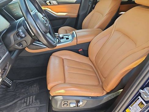 Used 2022 BMW X7 xDrive40i w/ M Sport Package AWD/4WD image 24