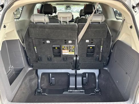 Used 2021 Toyota Sienna Limited AWD/4WD image 18