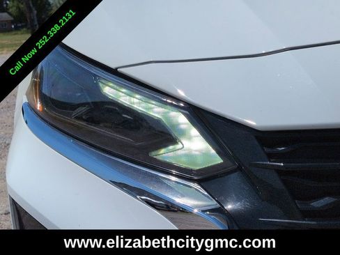 Used 2025 Nissan Altima 2.5 SV FWD image 10