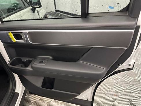 New 2026 Hyundai Santa Fe SE image 16