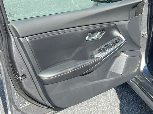 Used 2021 Nissan Sentra SR FWD image 23