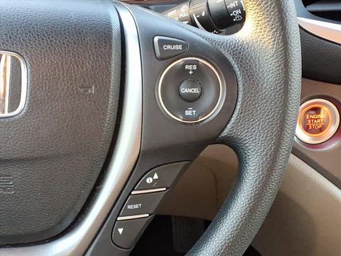 Certified 2017 Honda Pilot LX image 18