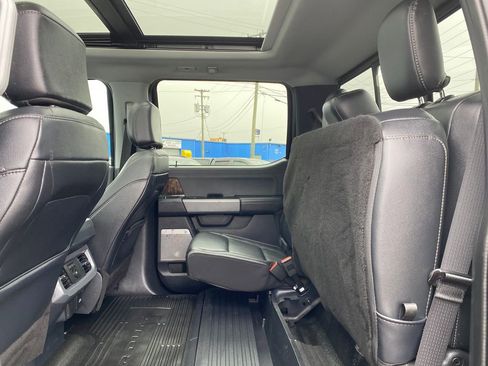 Used 2024 Ford F250 Lariat w/ Black Appearance Package AWD/4WD image 18
