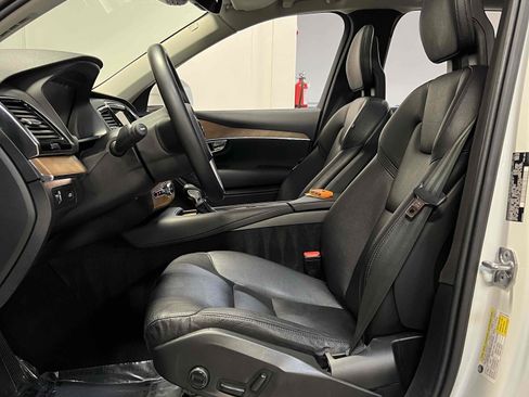Used 2021 Volvo XC90 T5 Momentum w/ Advanced Package image 42