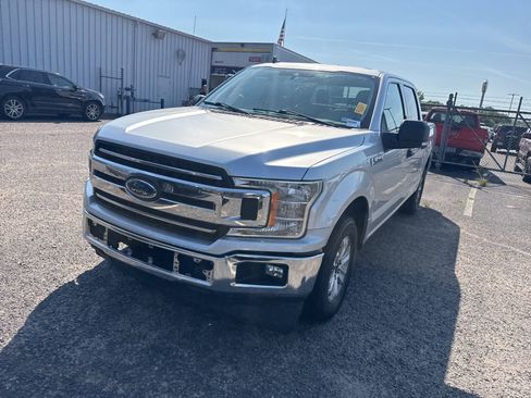 Certified 2019 Ford F150 XLT w/ Equipment Group 301A Mid RWD image 3