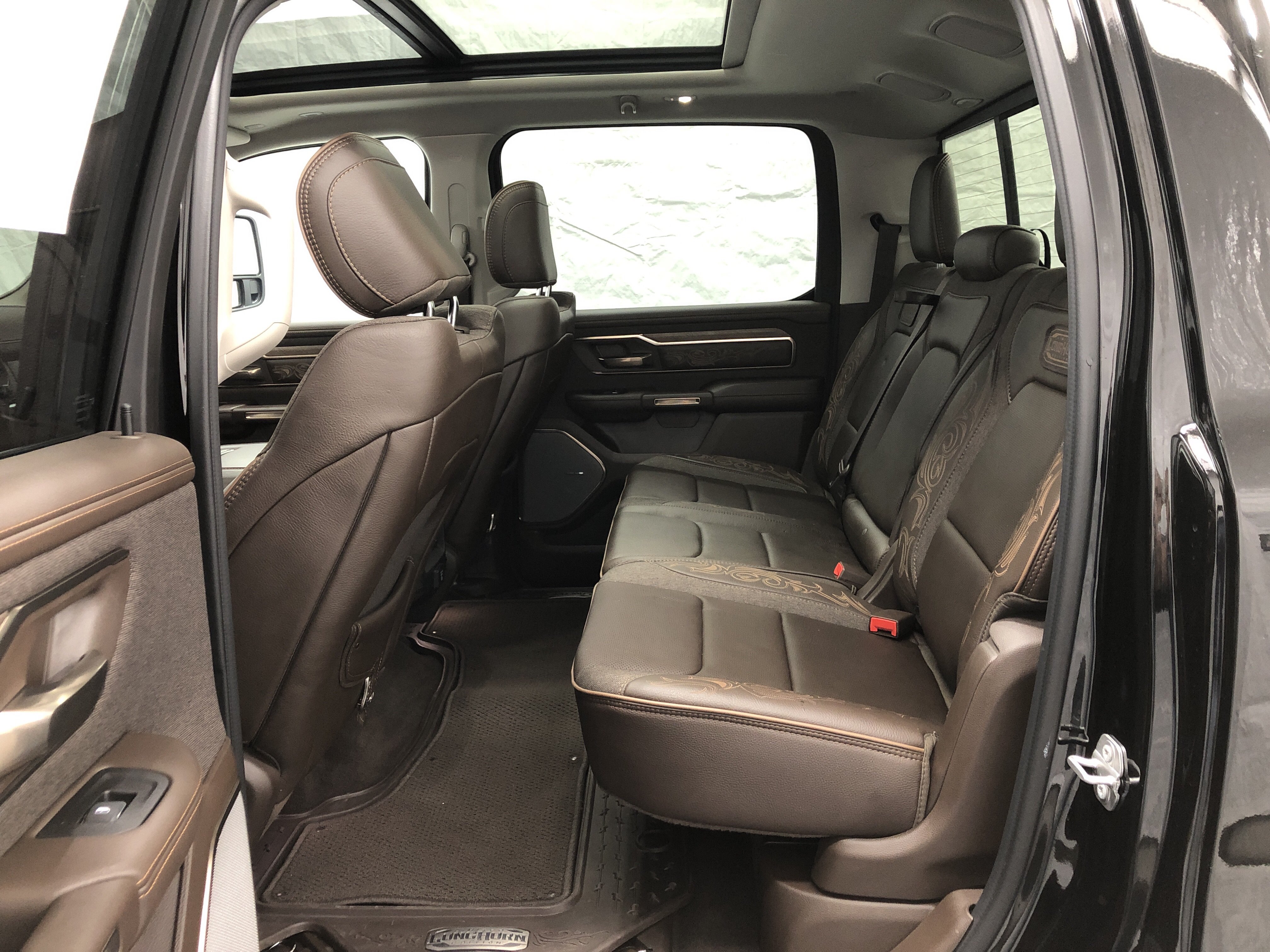 Certified 2025 RAM 1500 Limited AWD/4WD image 15