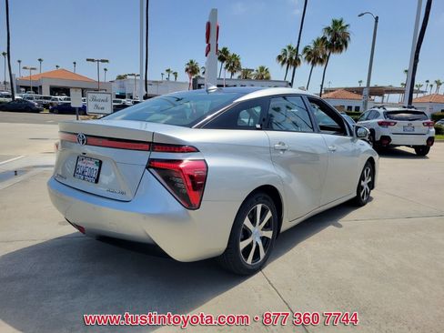 Certified 2020 Toyota Mirai FWD image 4