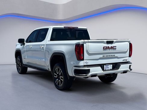 Used 2024 GMC Sierra 1500 AT4 w/ Technology Package AWD/4WD image 5