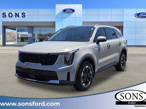 Used 2025 Kia Sorento S w/ Panoramic Sunroof Package AWD/4WD image 1