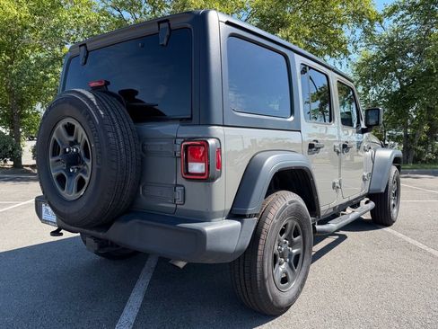 Used 2023 Jeep Wrangler Unlimited Sport AWD/4WD image 7