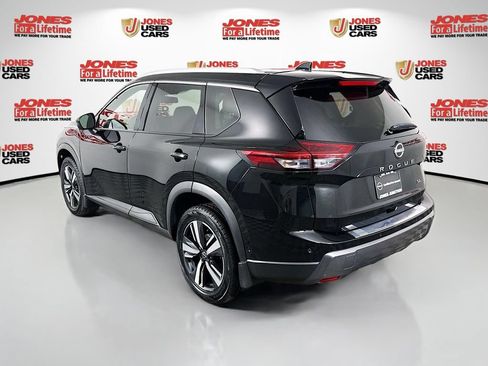 Certified 2024 Nissan Rogue SL FWD image 2