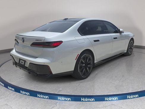 Certified 2023 BMW i7 xDrive60 AWD/4WD image 5
