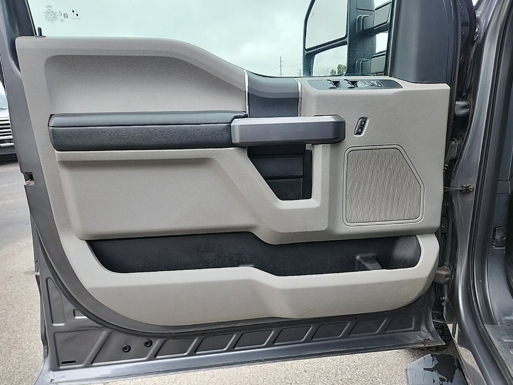 Used 2022 Ford F350 XLT AWD/4WD image 12
