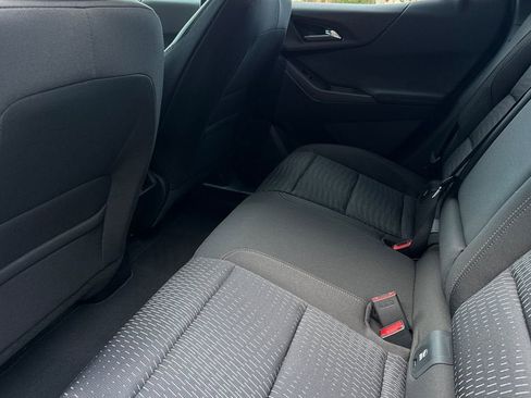 New 2026 Chevrolet Equinox LT image 12