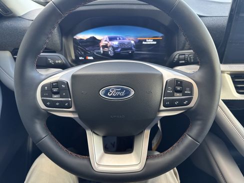 New 2026 Ford Explorer Active w/ Active Comfort Package image 27