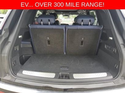 Used 2026 Cadillac Vistiq Premium Luxury