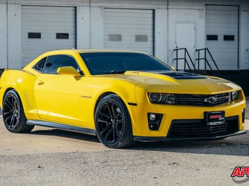 Used 2013 Chevrolet Camaro ZL1 image 11