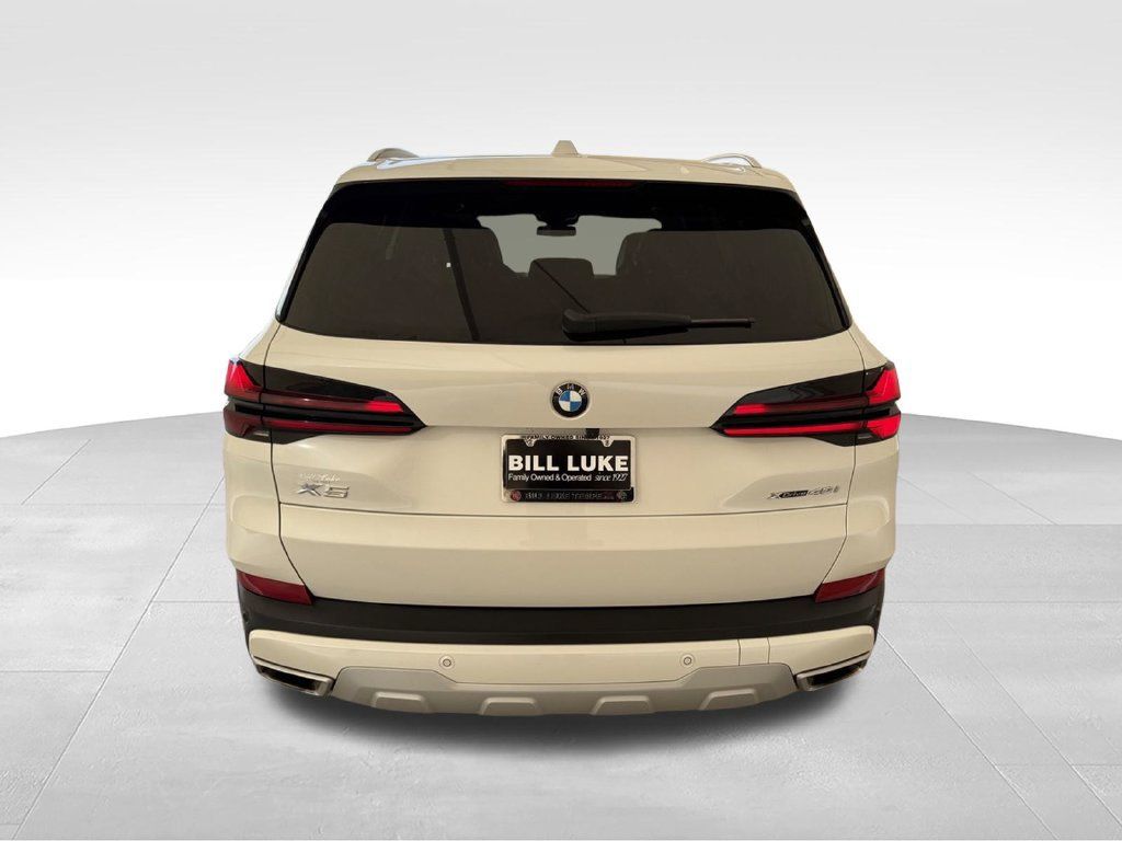 Used 2024 BMW X5 xDrive40i w/ Premium Package AWD/4WD image 10