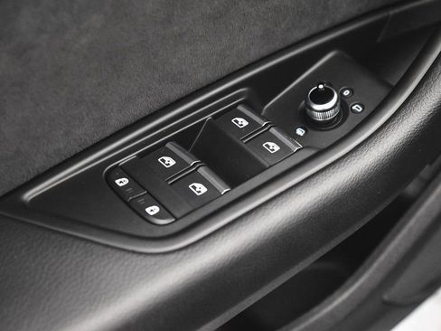 Used 2024 Audi S5 Premium w/ Convenience Package image 9