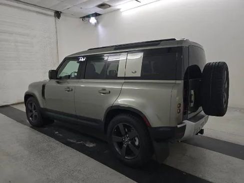 Used 2024 Land Rover Defender 110 S image 5