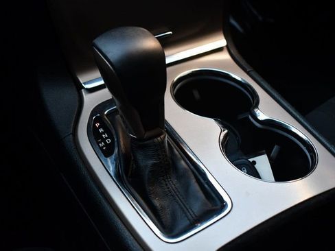 Used 2016 Jeep Grand Cherokee Laredo image 26