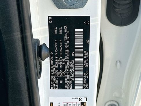 Used 2022 Toyota 4Runner SR5 Premium image 31