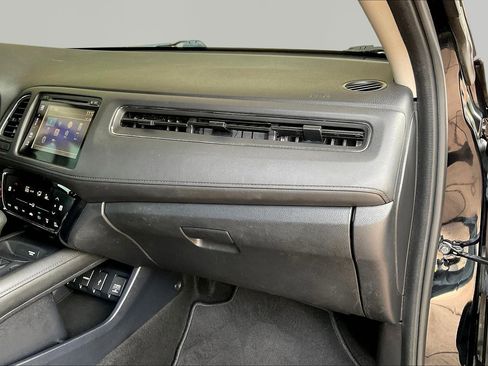 Used 2018 Honda HR-V EX image 25